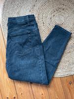 Levi‘s Momjeans dunkelgrau W29 L27 Nordrhein-Westfalen - Dinslaken Vorschau