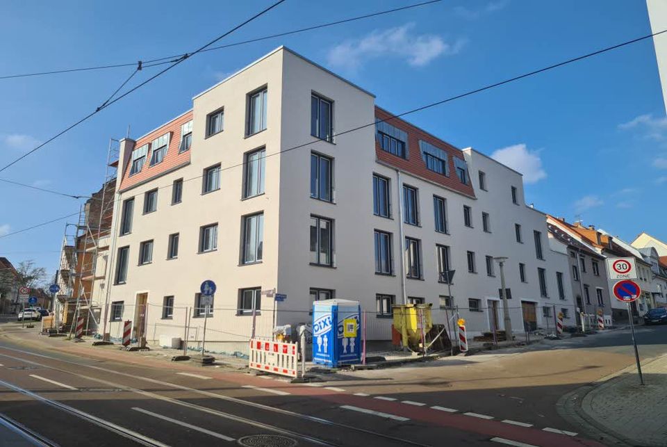 Halle-Kröllwitz: Wohnung 02 mit Komfortausstattung, optional mit PKW-Stellplatz in Halle