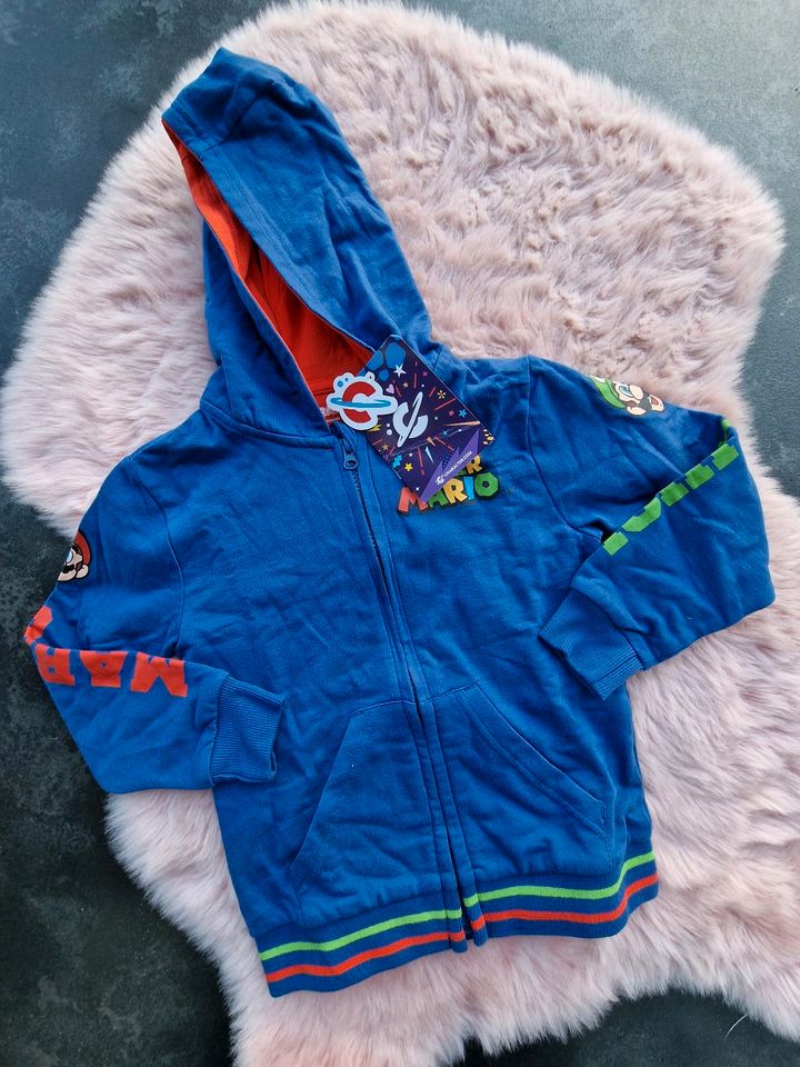 Disney Super Mario Kapuzenpullover 110 in Aschau am Inn