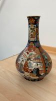 2 schöne seltene antike asiatische Vasen (japanische Imari Vasen) Kr. München - Taufkirchen Vorschau