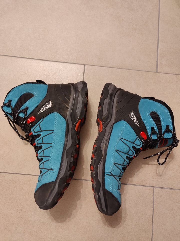 Wanderschuhe AlpinePro, Gr. 40 in Woltersdorf