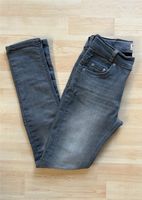 Blue Effect Jeans Gr.146 schwarz grau Hose mit Stretch Neuwertig Baden-Württemberg - Dossenheim Vorschau