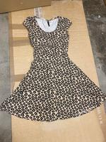 Kleid Leolook beige-schwarz Größe 34 waschbar neuwertig Minikleid München - Trudering-Riem Vorschau