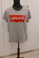 LEVIS T-Shirt grau Baumwolle M L 42 44 Hessen - Fulda Vorschau
