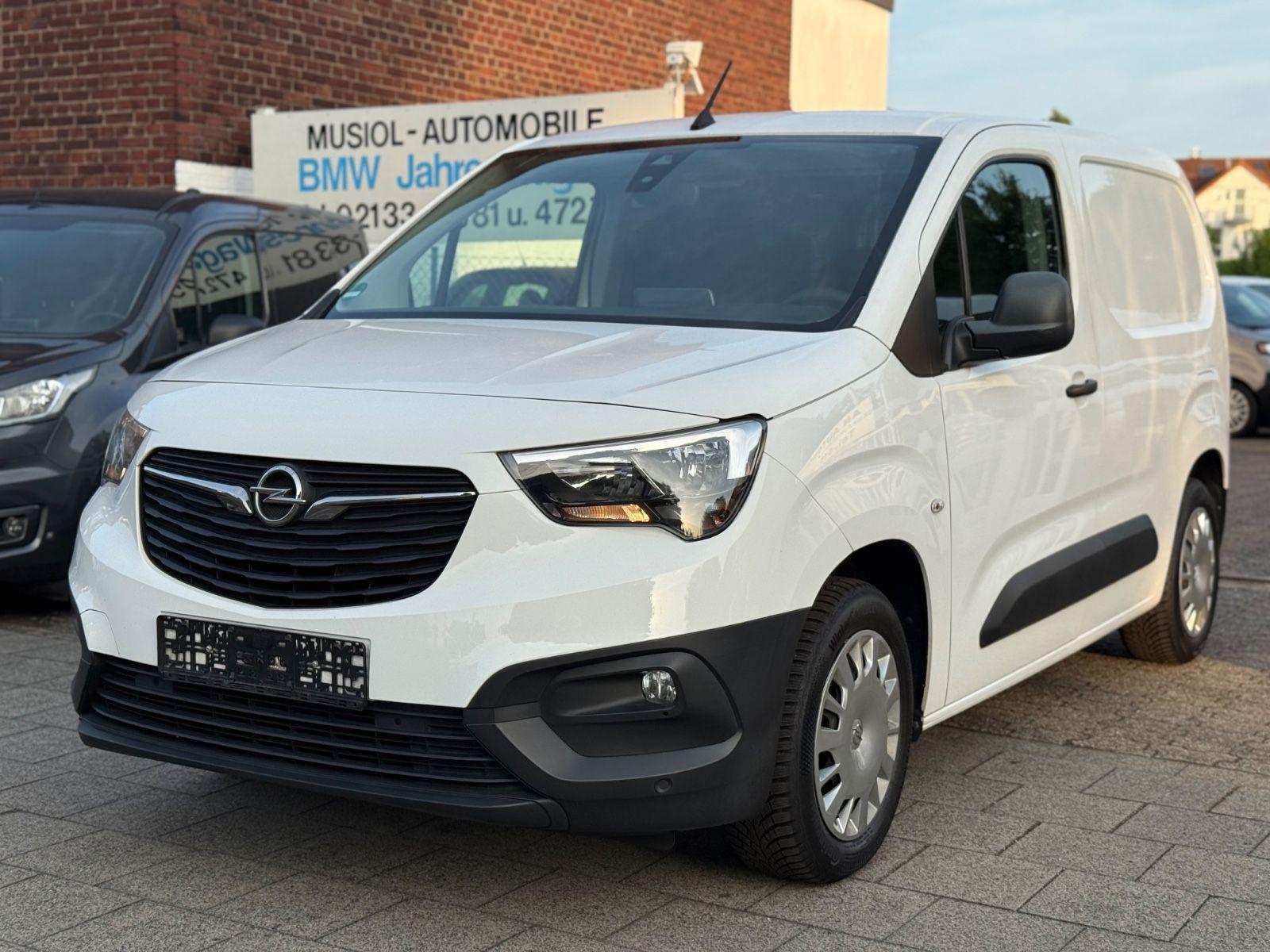 Abbildung des Autos Opel Combo E Cargo Selec…