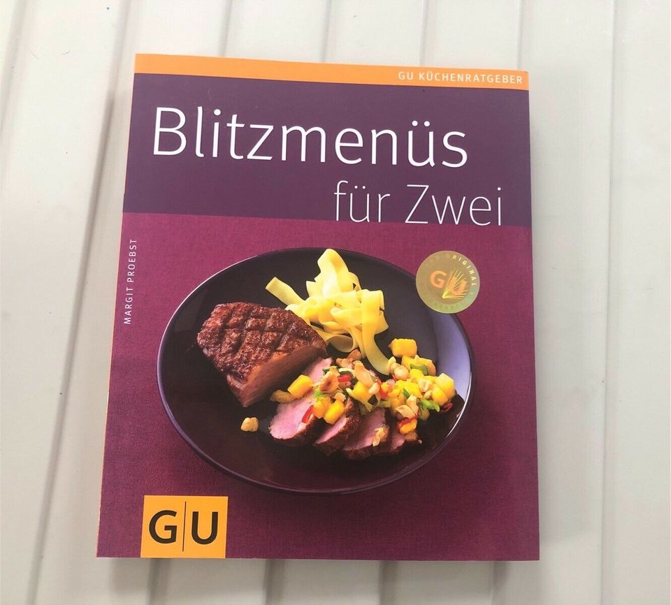 Tupperware Bücher / GU / Bell Vista in Hochdorf