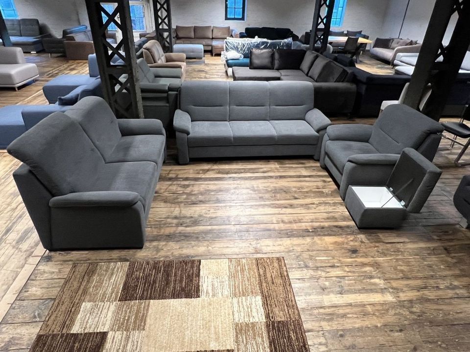 Hamburg's Sofa Outlet: Clevere Deals im Lagerverkauf entdecken! ✅ in Hamburg