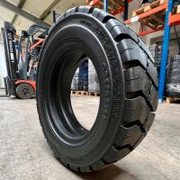 Reifen Luftbereifung/Pneumatic Tyres 8.15x15/16Pr Nordrhein-Westfalen - Legden Vorschau