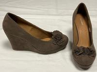 Graceland Damenschuhe Keilpumps Gr.42 Schuhe Pumps Block Absatz Niedersachsen - Cremlingen Vorschau