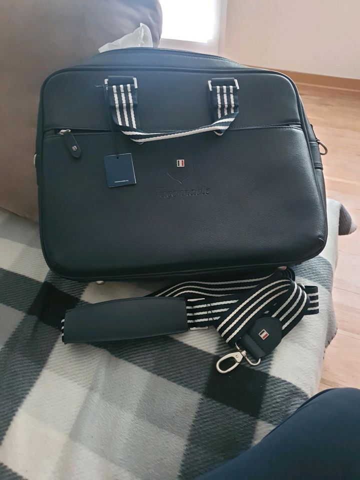 COMPUTER  BAG  BUSINESS  MAN / FRAU Faconnable in Offenbach