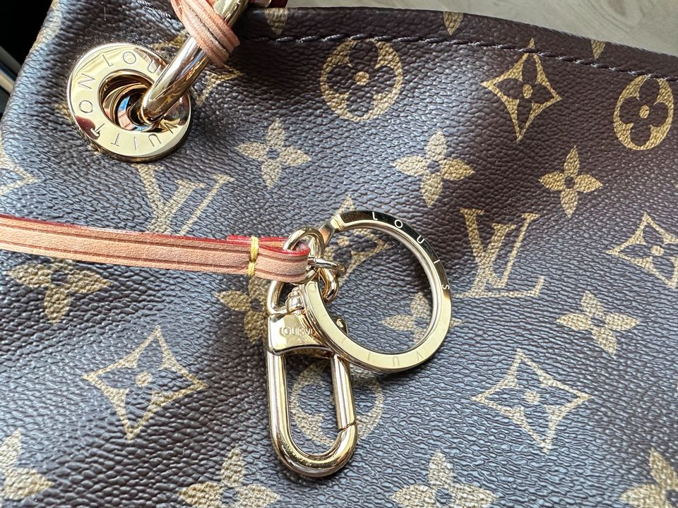 Louis Vuitton Artsy MM Braun Leder Handtasche mit Box und Staubb. in Neuss