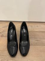 Dunkelblaue Lack-Pumps von Garbor Größe 5.5 Hessen - Karben Vorschau