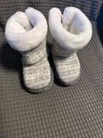 Babyschuhe  Babystiefel  grau Gr. 17/18 Nordrhein-Westfalen - Bocholt Vorschau