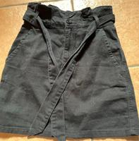 Schwarzer Rock kurz von H&M Bayern - Triftern Vorschau