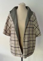 Max Mara Jacke 100% Schurwolle Handgenäht Wendejacke Cape 36 Baden-Württemberg - Gerlingen Vorschau