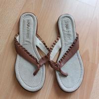 Buffalo London Zehentrenner Sandalen gr.40 Brandenburg - Zossen Vorschau
