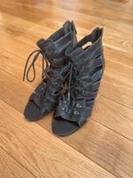 Echt Leder Damen Schuhe Pumps High Heels schwarz Gr. 38 Thüringen - Pössneck Vorschau