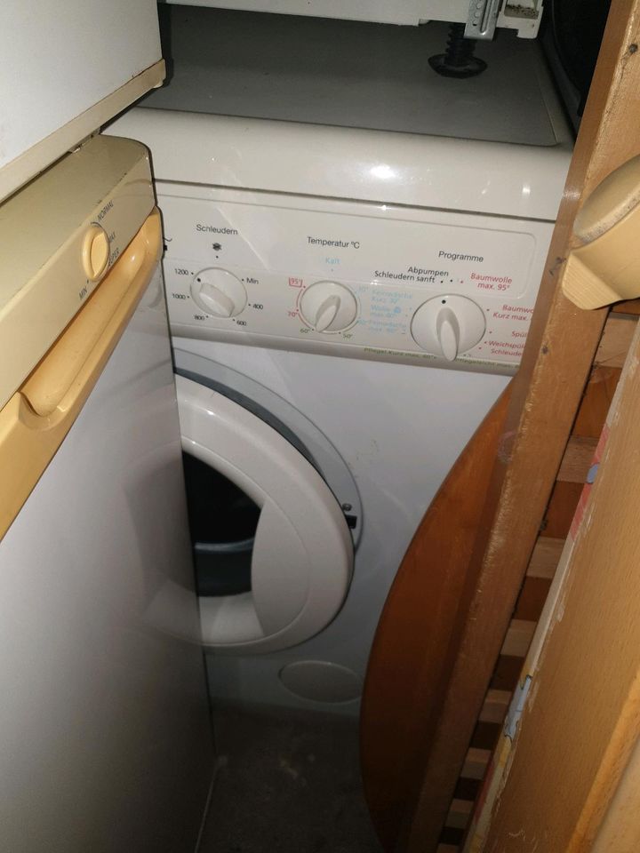 Waschmaschine zwei verschiedene Waschmaschine zum Verkaufen in Bergkamen