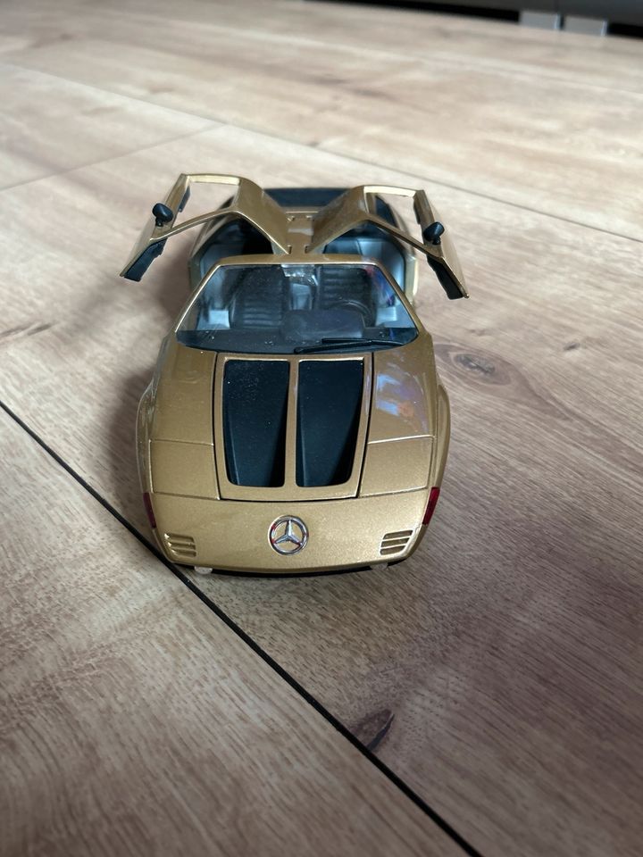 1:18 Mercedes C 111 in Weilbach