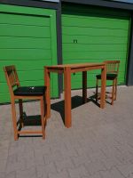 Hoch-Tisch mit 2 Stühlen Nordrhein-Westfalen - Detmold Vorschau