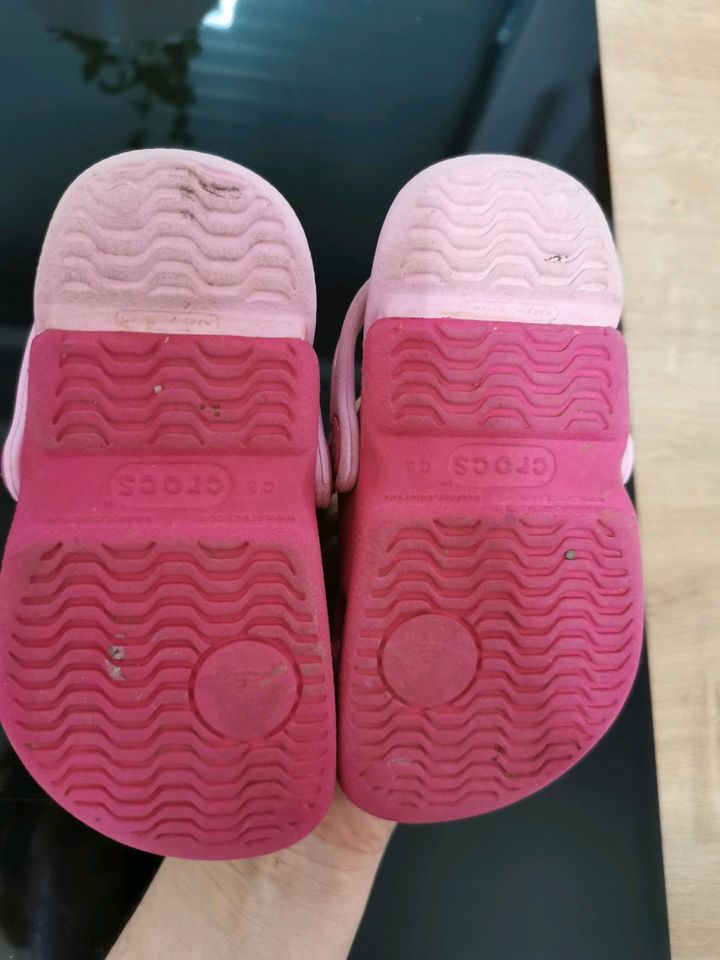 Crocs c8 25 pink rosa in Nagold