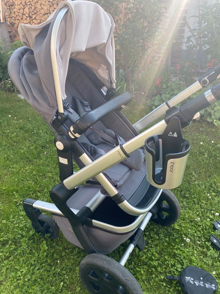 Joolz Day 3 Kinderwagen Grey + Zubehör + Echtleder Griffe 1500€ in Sachsenheim