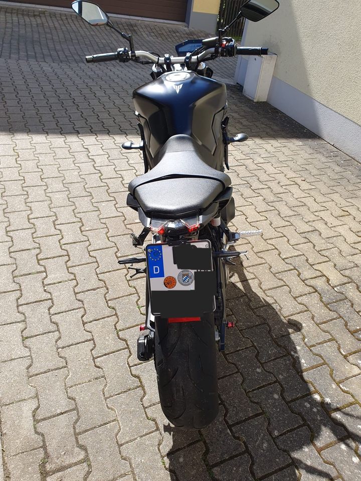 Yamaha MT 09 in Hof (Saale)