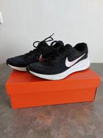 Sportschuhe Nike Revolution 7 Gr. 42 Sachsen - Wittichenau Vorschau