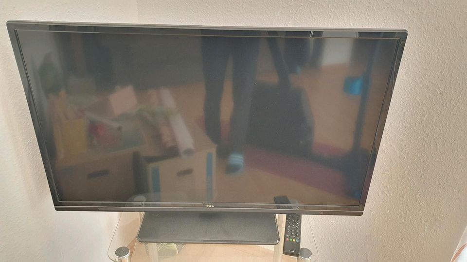 TCL L40E3005F 102 cm (40 Zoll) Fernseher (Full HD, Triple Tuner) in Langerwehe