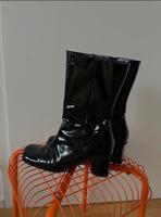 schwarze lack boots stiefel box toe 70s Köln - Bayenthal Vorschau