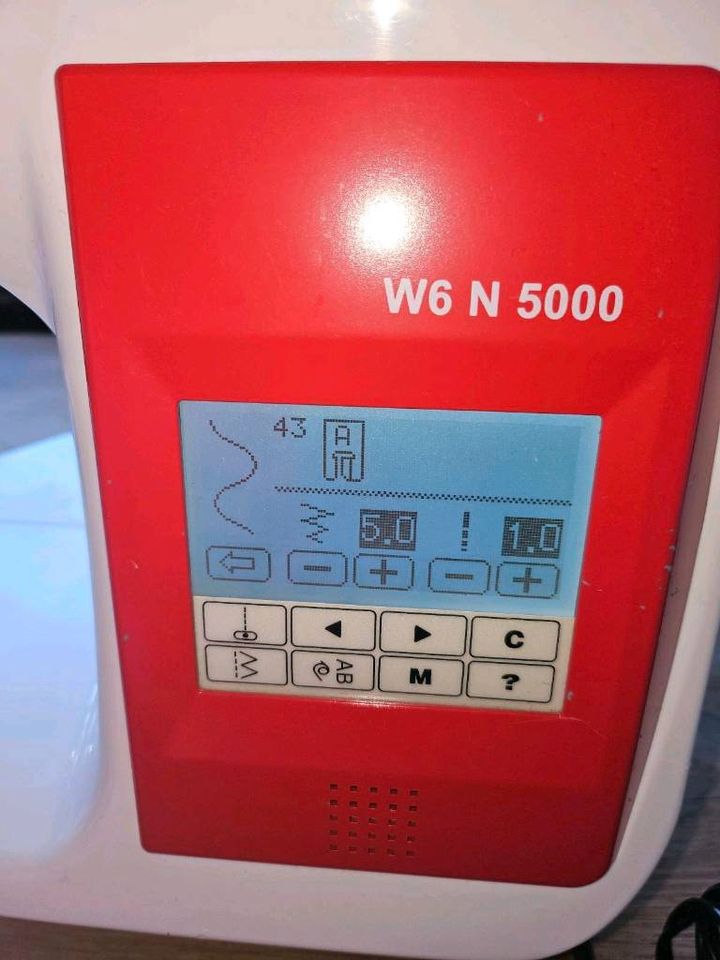 W6 N5000 Computernähmaschine in Rodalben