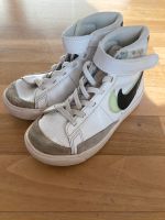 Nike hightop sneaker Grösse 28,5 Baden-Württemberg - Schorndorf Vorschau