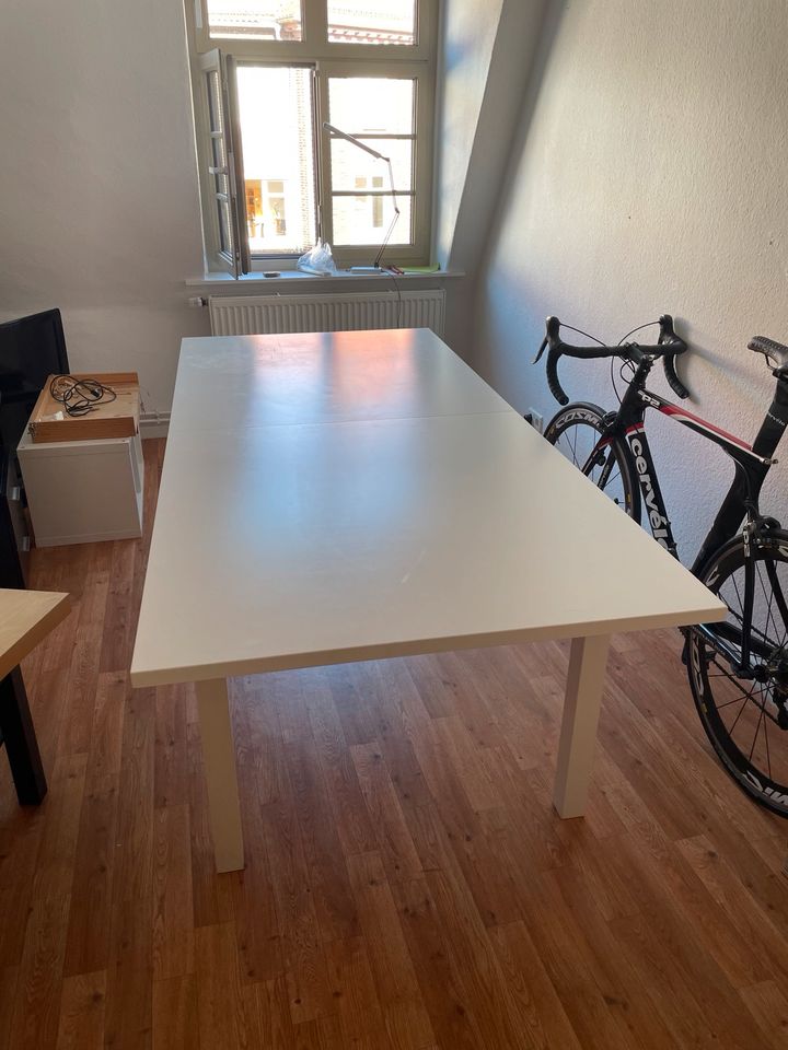 Großer weißer Tisch 2,20 x 1 in Hannover
