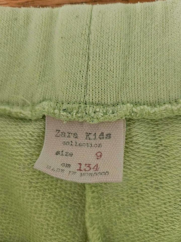 Shorts Gr. 134 von Zara Kids in Büttelborn