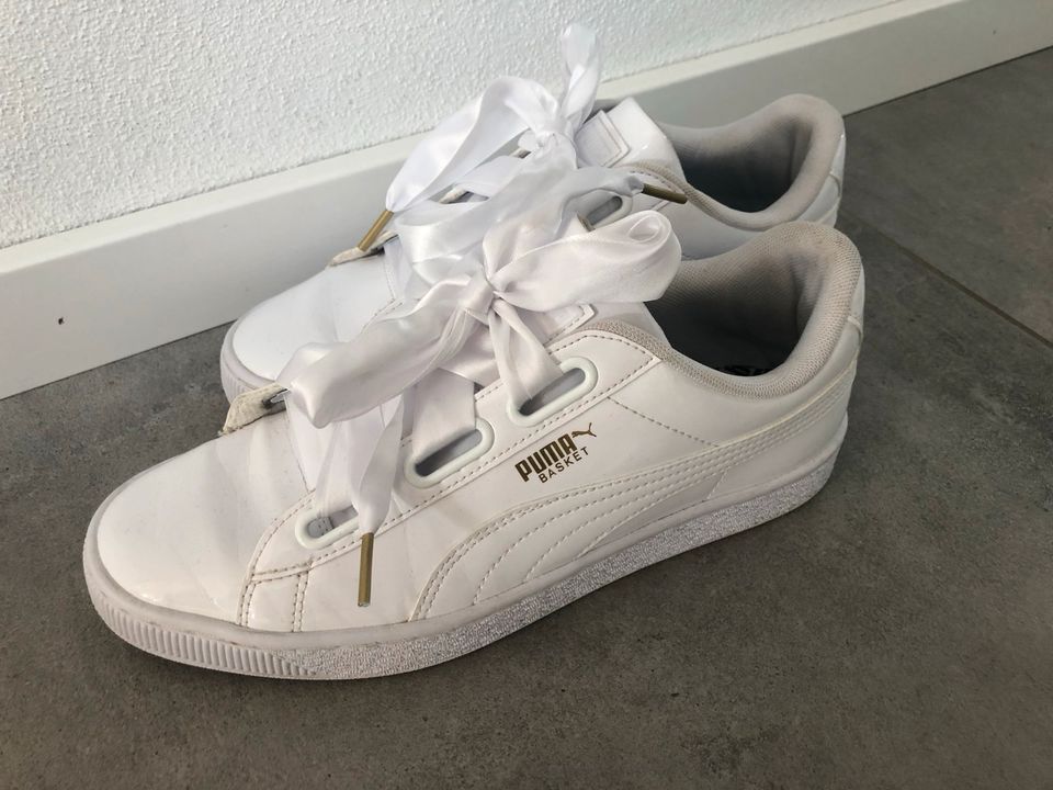 PUMA Sneaker, Weiß, Lack, Gr. 40 in Pettendorf