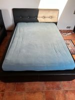 Schlafzimmer Bett mit Lattenrost 140cm breit 200cm lang Baden-Württemberg - Ubstadt-Weiher Vorschau