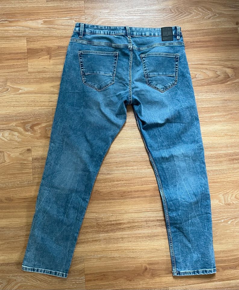 ONLY & SONS Herren Jeans Gr. W38/L32 Blau in Buchholz in der Nordheide