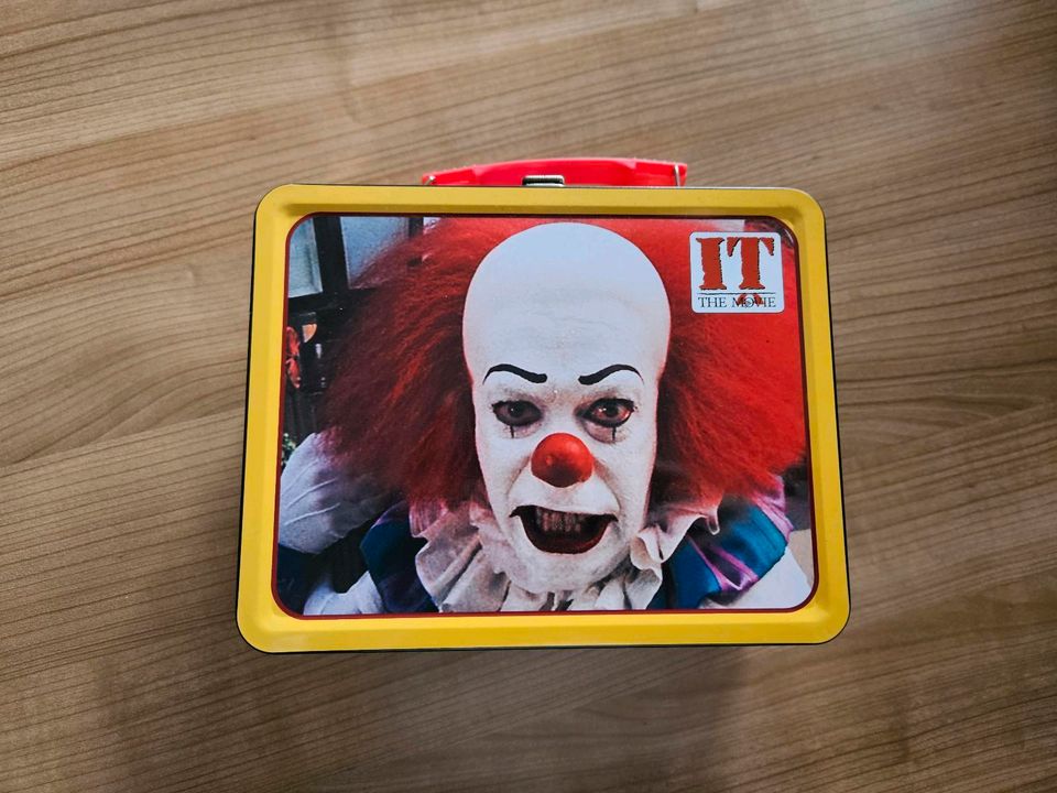 Pennywise ES Metallkoffer in Minden