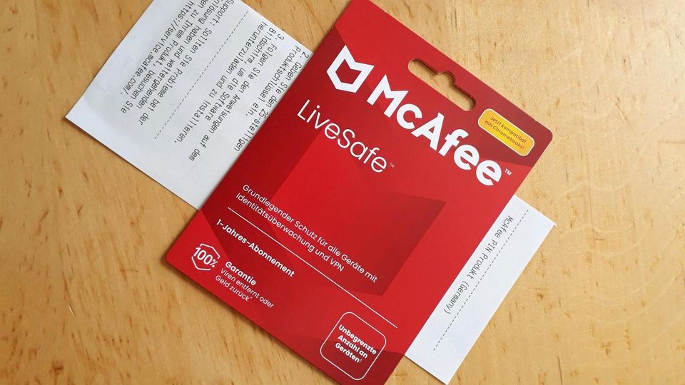 NEU Mc Afee Life Safe Internet Security 1 Jahr Code in Buchloe