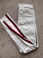 Jeans Zara S/36 Weiß mit Rot-Schwarzen Streifen Bayern - Irsee Vorschau