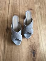 Wildleder Sandalen High Heels NP 110€ Nordrhein-Westfalen - Korschenbroich Vorschau