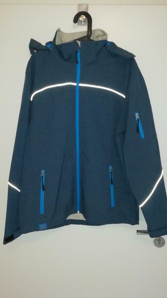 Türkisfarbene Softshelljacke Gr. XL in Erfurt