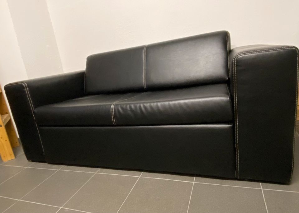 Schlafsofa in Kunstlederoptik in Filderstadt