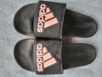 Badeschuhe Adiletten Badelatschen adidas Größe 42 Damen Hessen - Usingen Vorschau