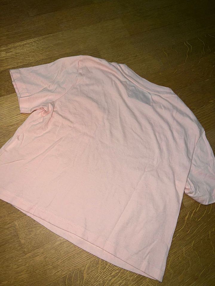 Tolles Calvin Klein Shirt Neu, rosa in München