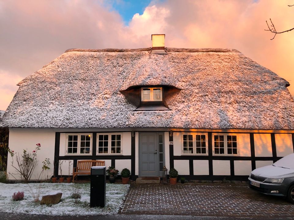 Wunderschönes, gepflegtes Reetdachhaus in Dänemark in Harrislee