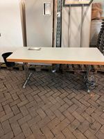 Brunner Klapptisch 70x180 mit Multimedia Anschlüsse x 4 Stück Niedersachsen - Delmenhorst Vorschau