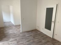 Klein. Fein. Mein. 2-Raum-Wohnung mit Wanne, Balkon und Aufzug in der Innenstadt zu vergeben. Thüringen - Gera Vorschau