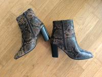 Stiefeletten ASOS Leder Snake 39 NEU Baden-Württemberg - Esslingen Vorschau