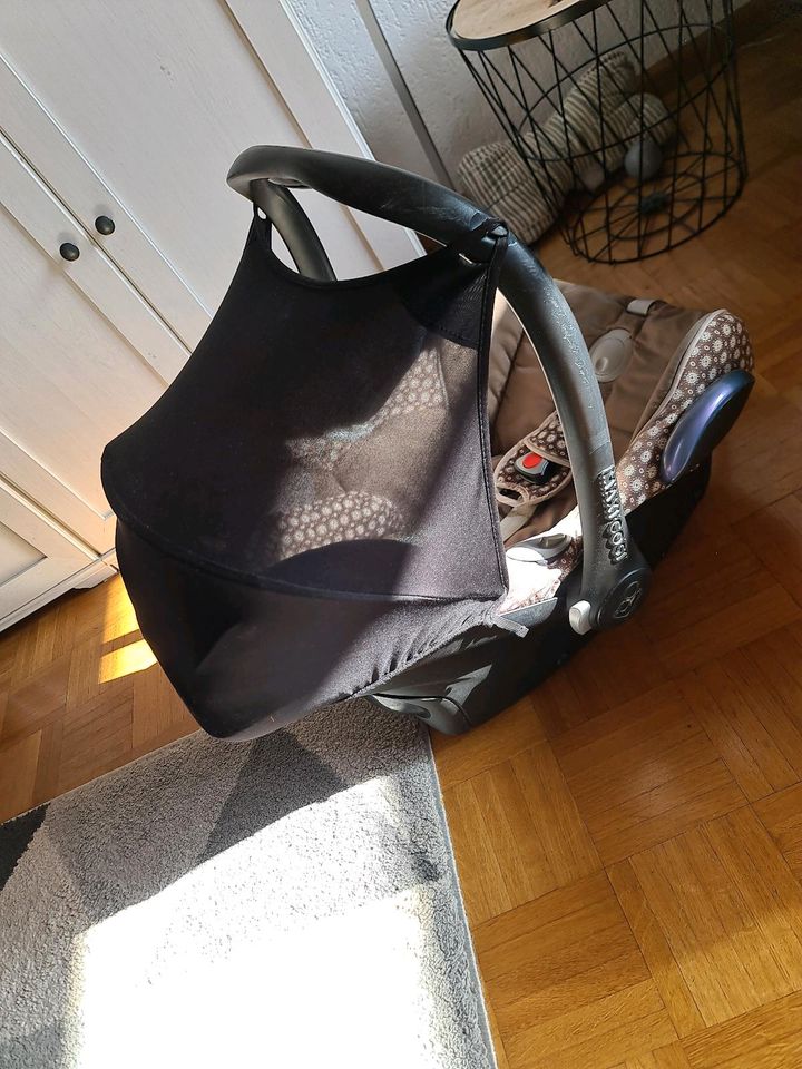 Maxi Cosi mit Isofix in Lauchringen